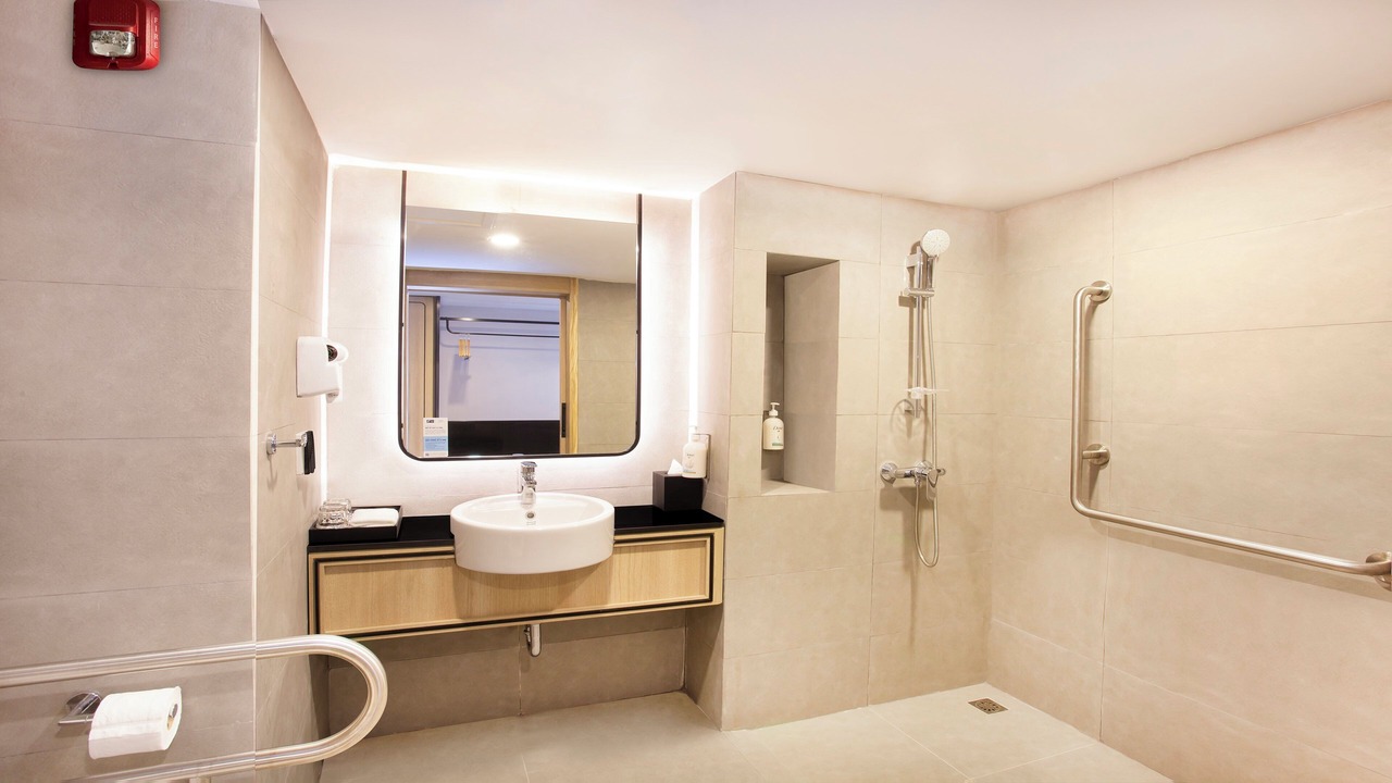 Photo of Bathroom in Yan Nawa