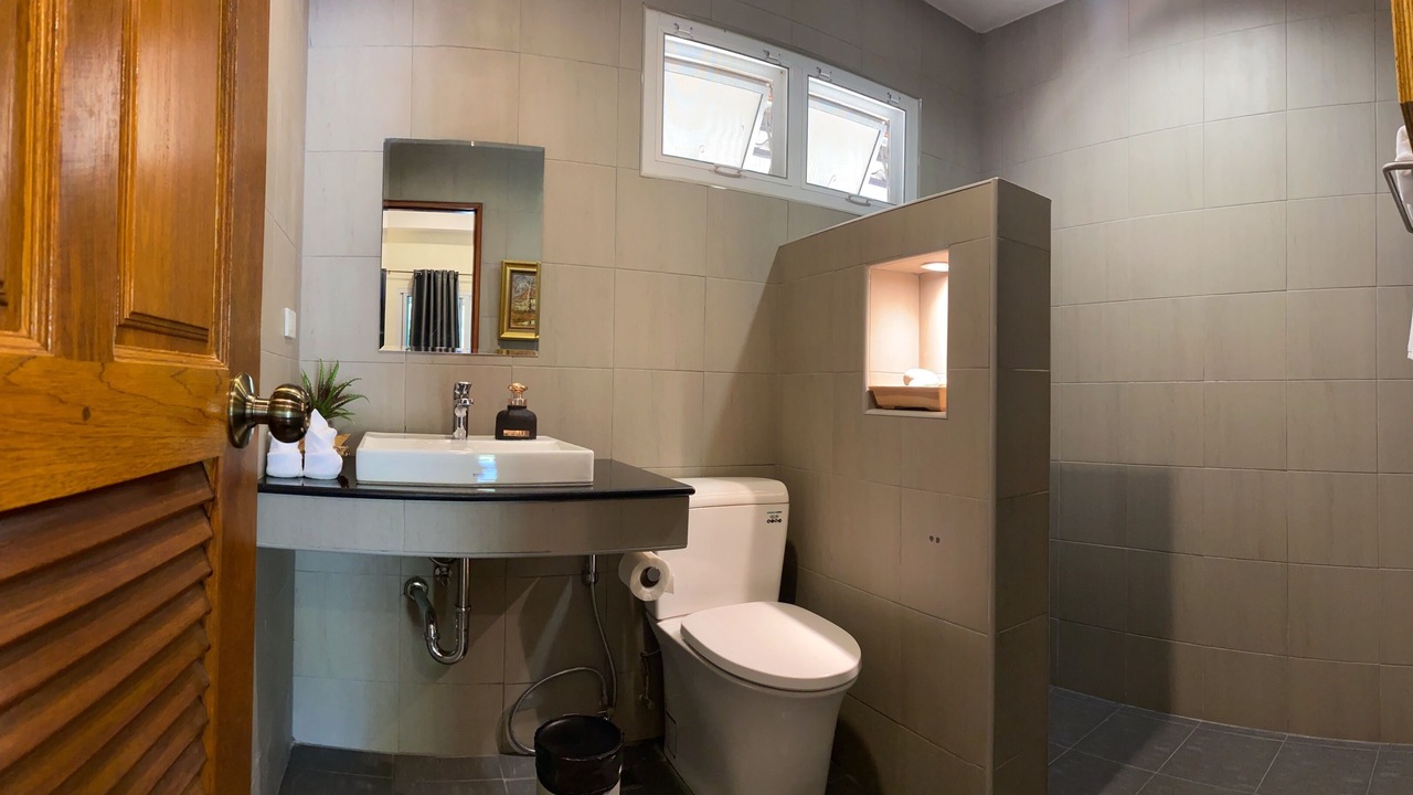 Photo of Bathroom in Pong Yaeng