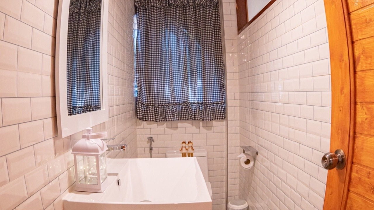 Photo of Bathroom in Old City