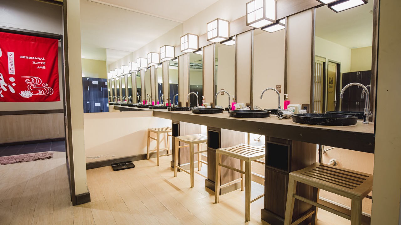 Photo of Bathroom in Bang Pa-in