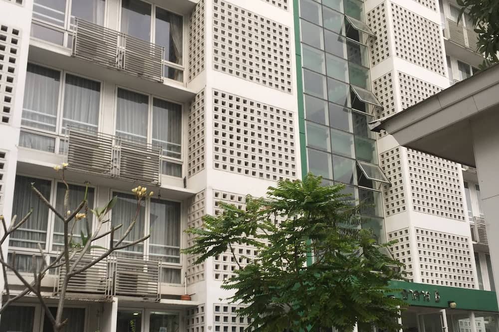 Photo of Outdoor in Huai Khwang