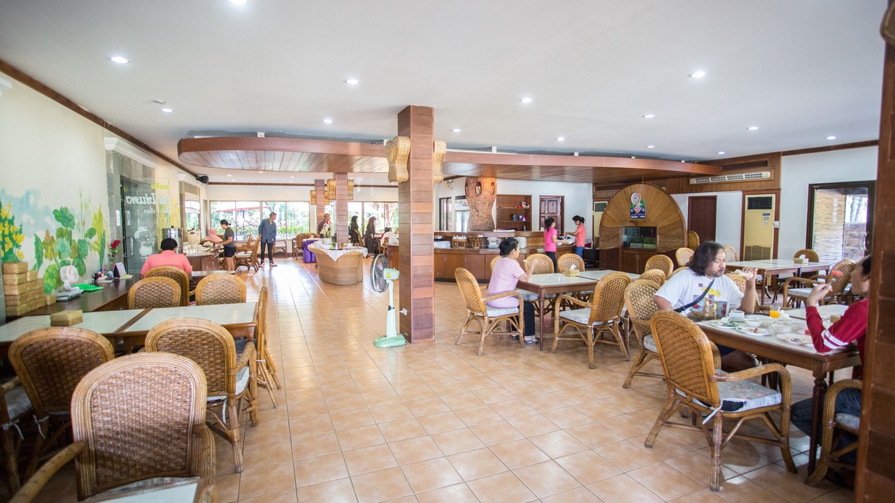 Photo of Others in Makham Tia
