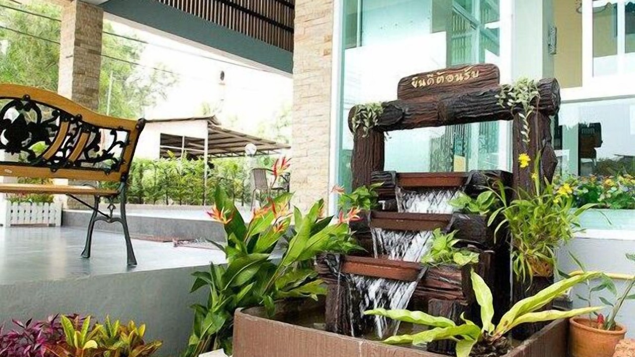 Photo of Outdoor in Makham Tia