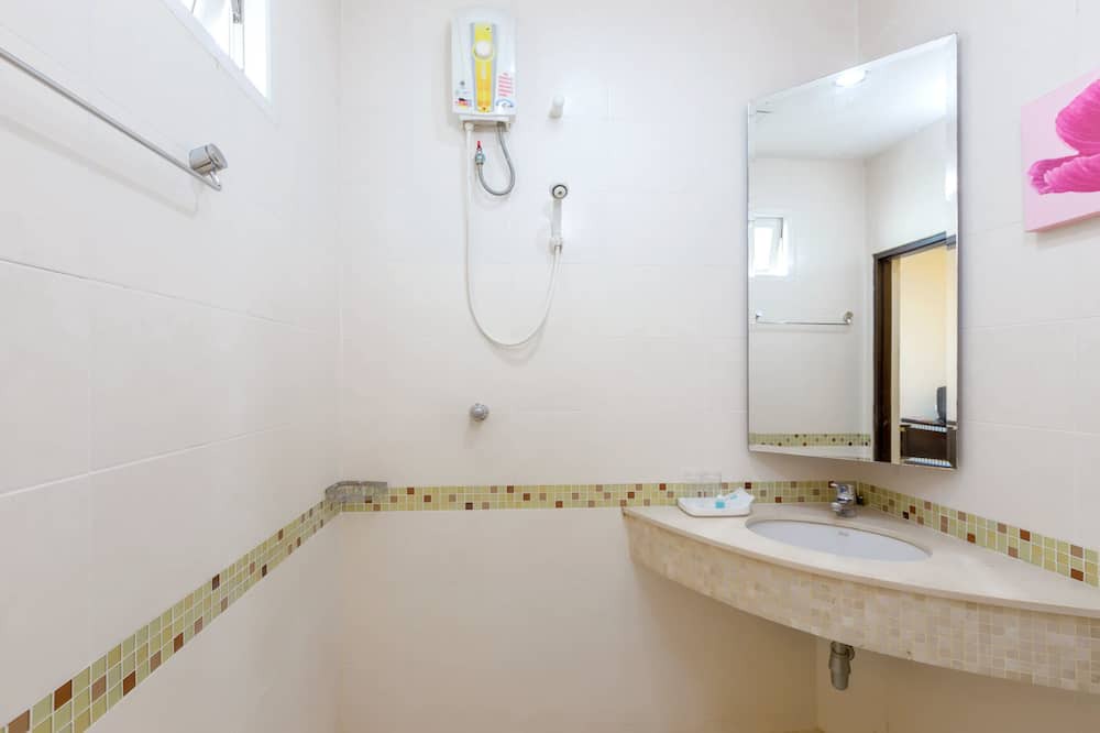 Photo of Bathroom in Central Pattaya