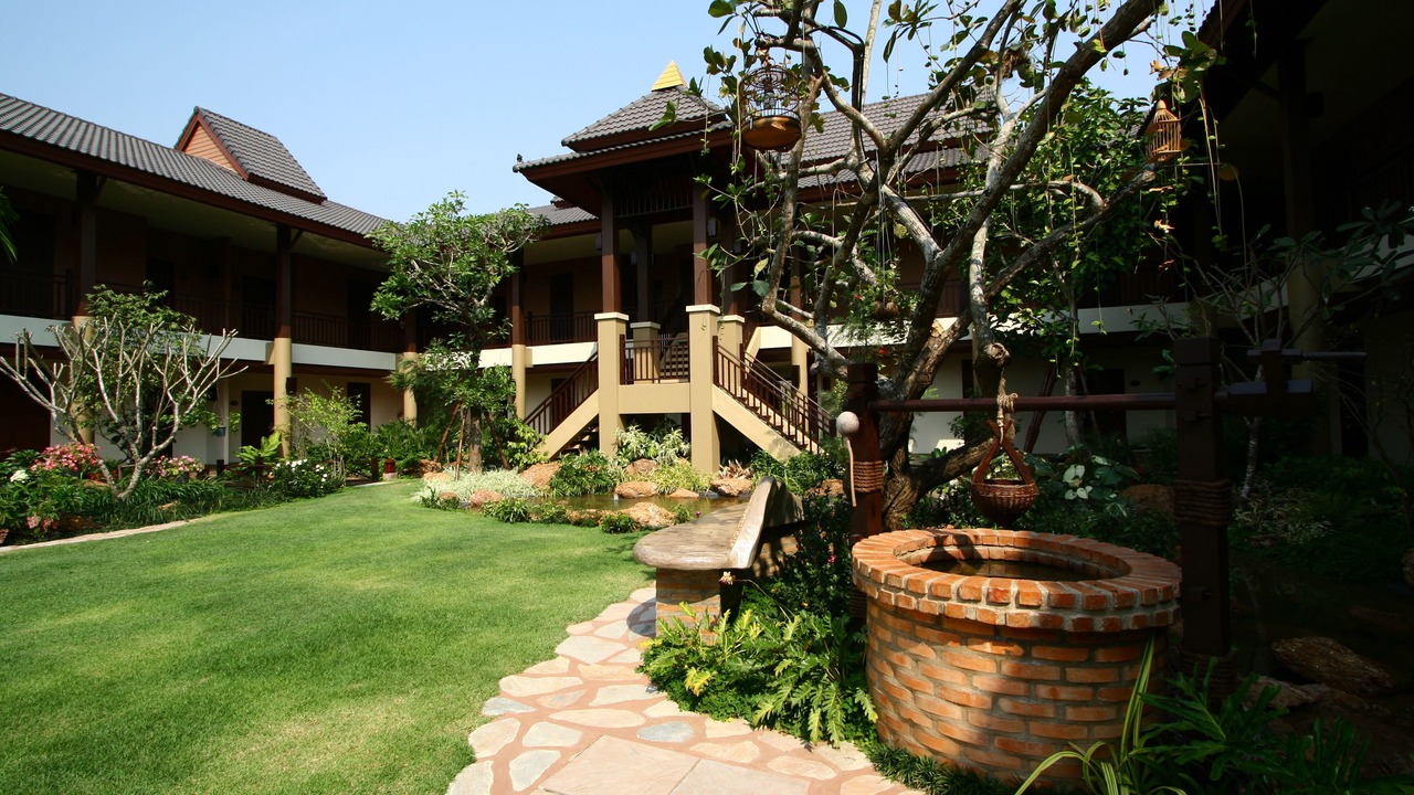 Photo of Outdoor in Mae Jo
