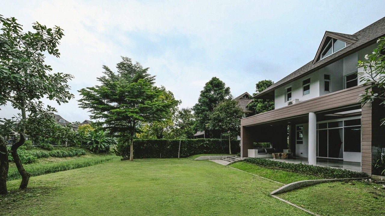 Photo of Outdoor in Khanong Phra