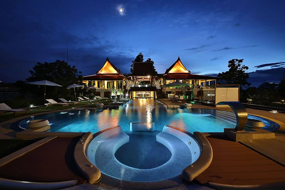 Photo of Outdoor in Hin Son