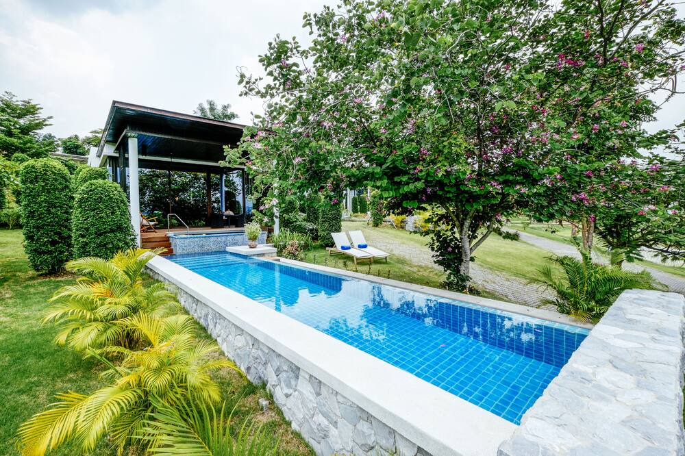 Photo of Bedroom in Hin Son