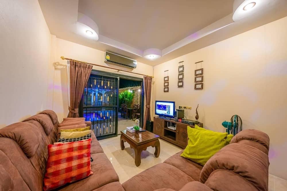Photo of Livingroom in Bang Sare