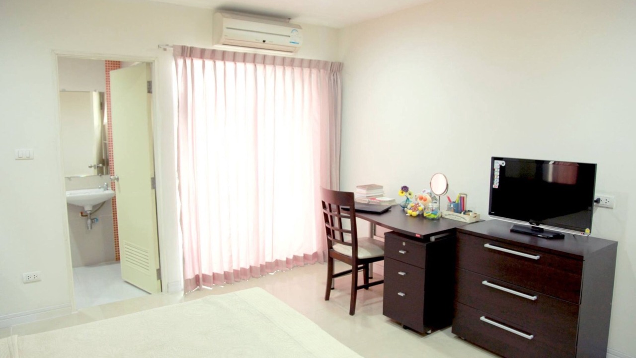 Photo of Bedroom in Nonthaburi