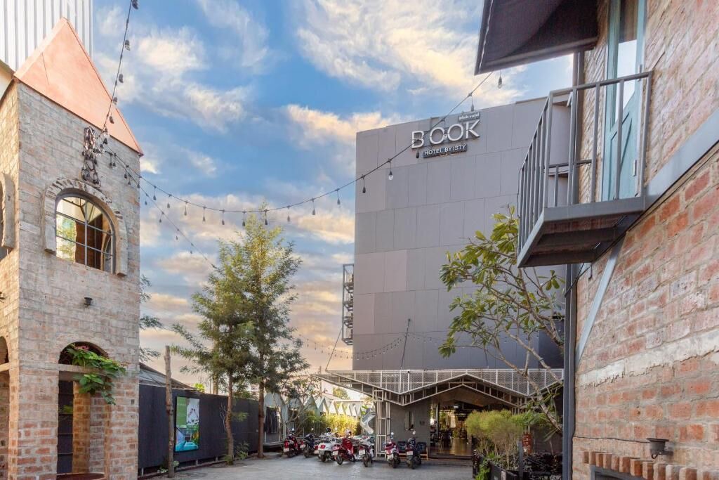 Photo of Outdoor in Chang Phueak
