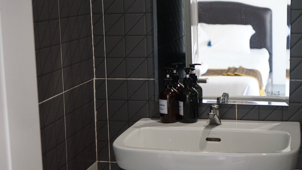 Photo of Bathroom in Sichon