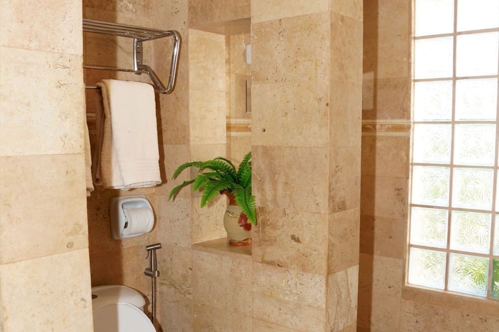 Photo of Bathroom in Kram
