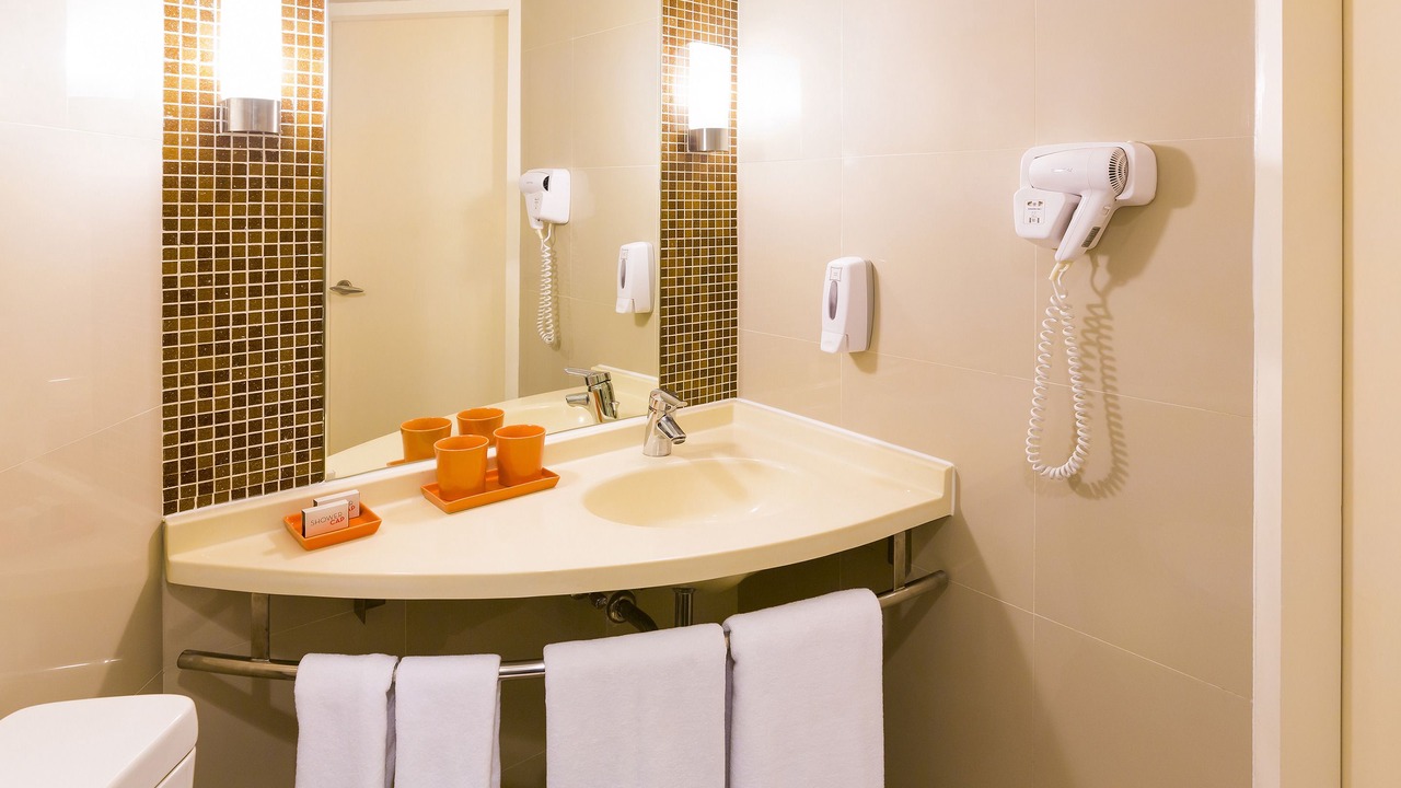 Photo of Bathroom in Khlong San