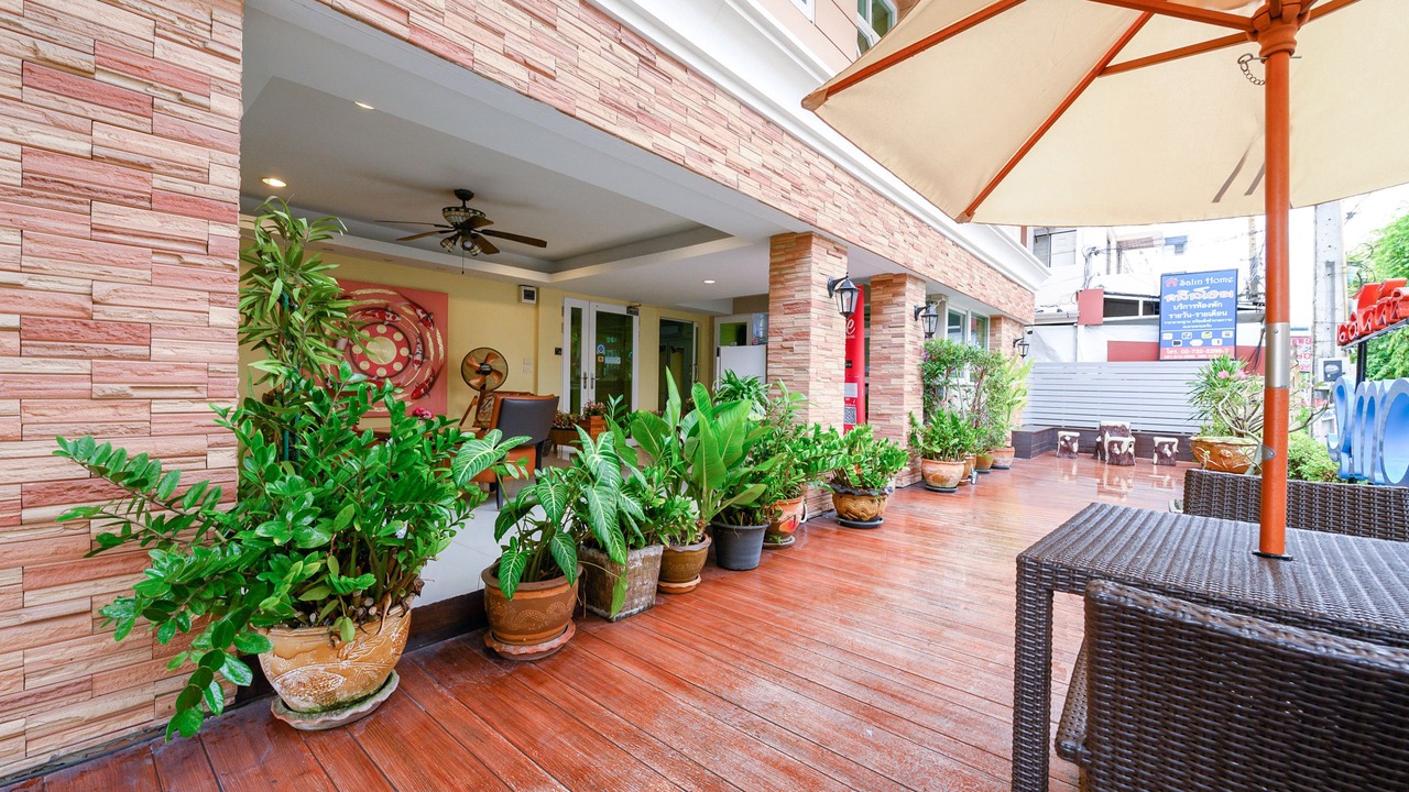 Photo of Patio Balcony in Hua Mak
