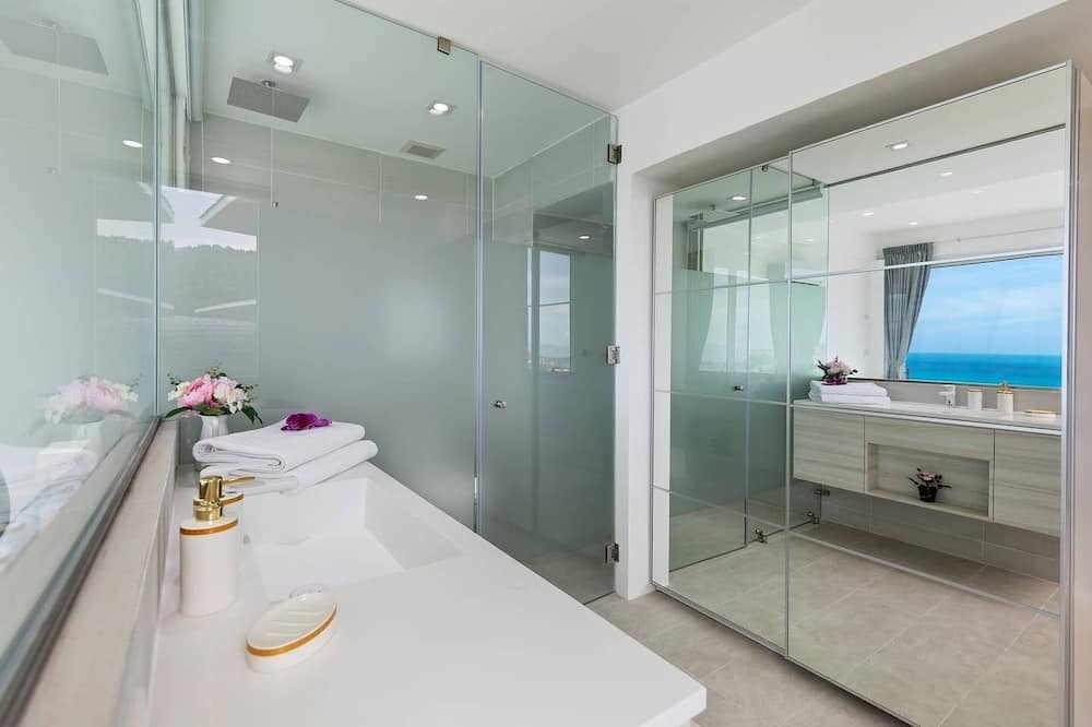 Photo of Bathroom in Chaweng City Center