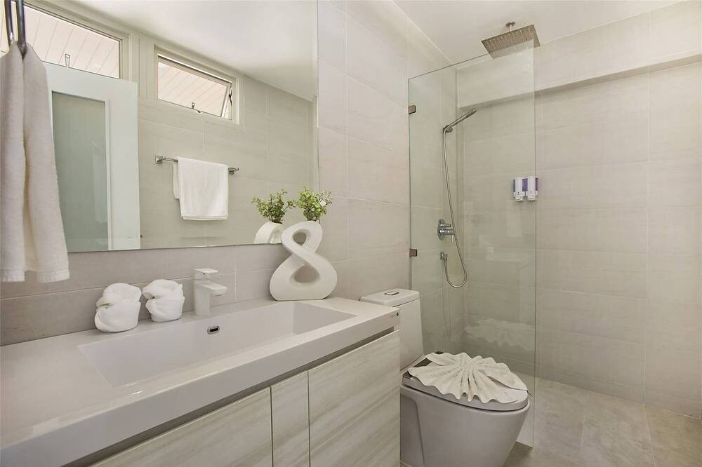 Photo of Bathroom in Chaweng City Center