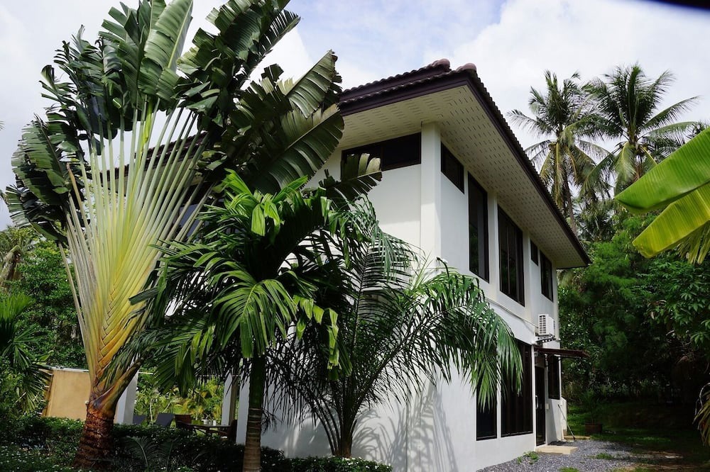 Photo of Outdoor in Wok Tum
