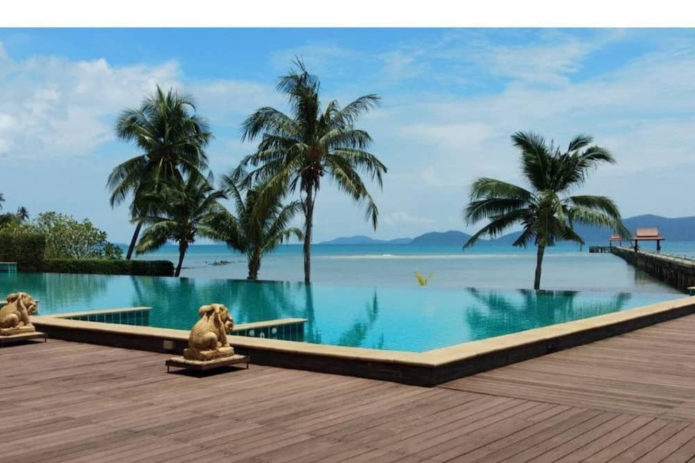 Photo of Outdoor in Bang Bao Bay