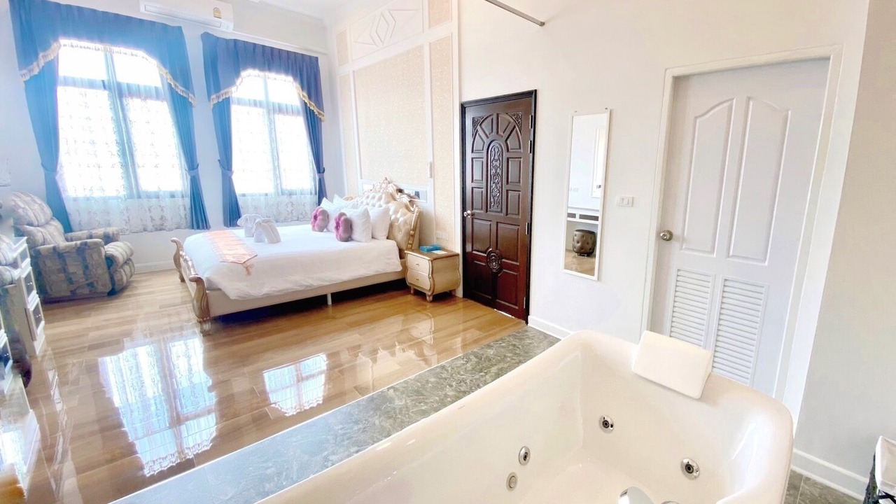 Photo of Bedroom in Mak Khaeng