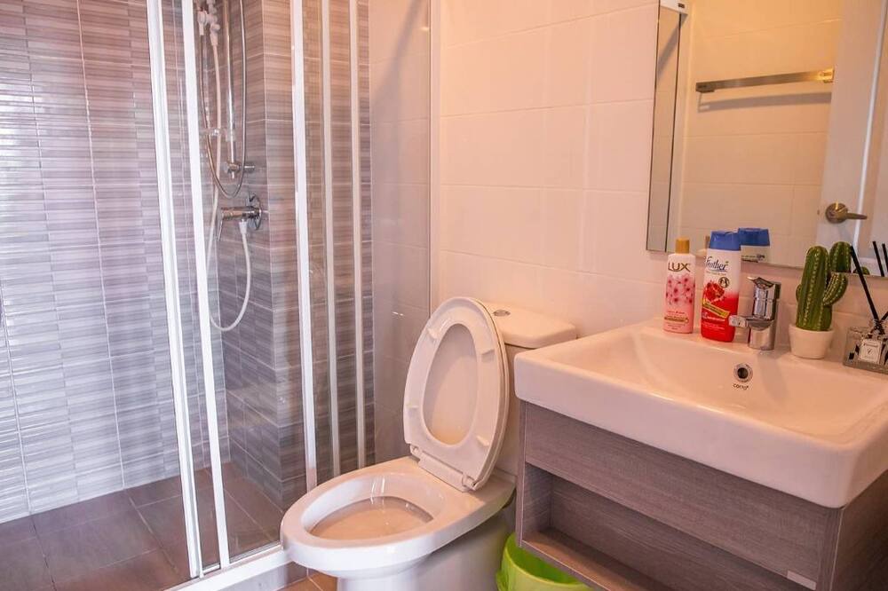 Photo of Bathroom in Mueang Samut Prakan District