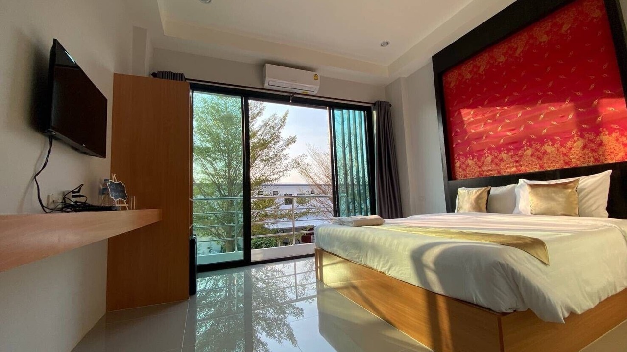 Photo of Bedroom in Phon
