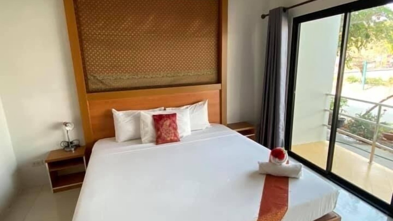 Photo of Bedroom in Phon