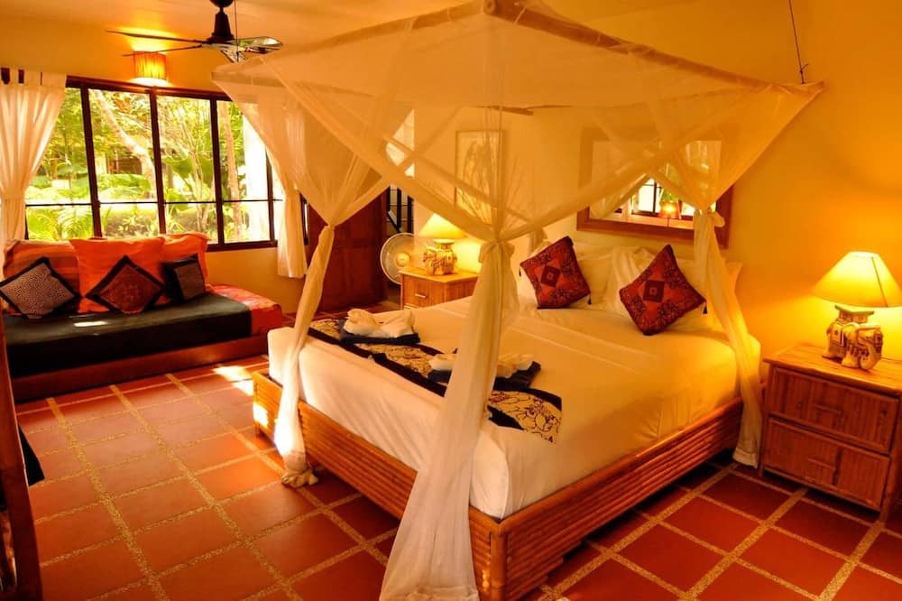 Photo of Bedroom in Nuea Khlong