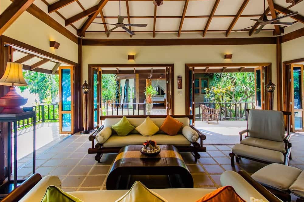 Photo of Livingroom in Nuea Khlong