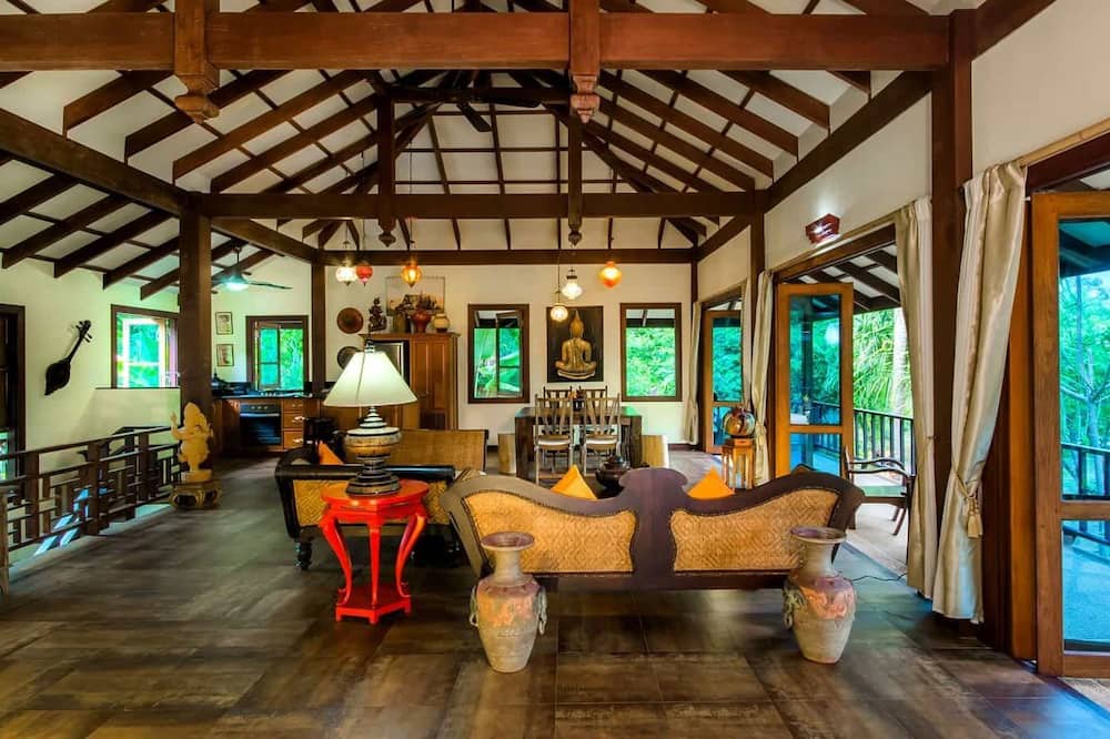 Photo of Livingroom in Nuea Khlong
