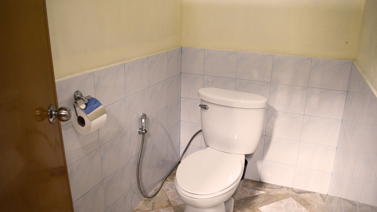 Photo of Bathroom in Pak Nam