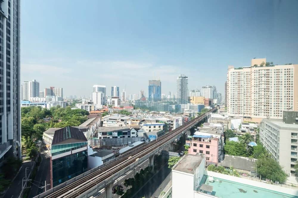 Photo of Patio Balcony in Phra Khanong Nuea