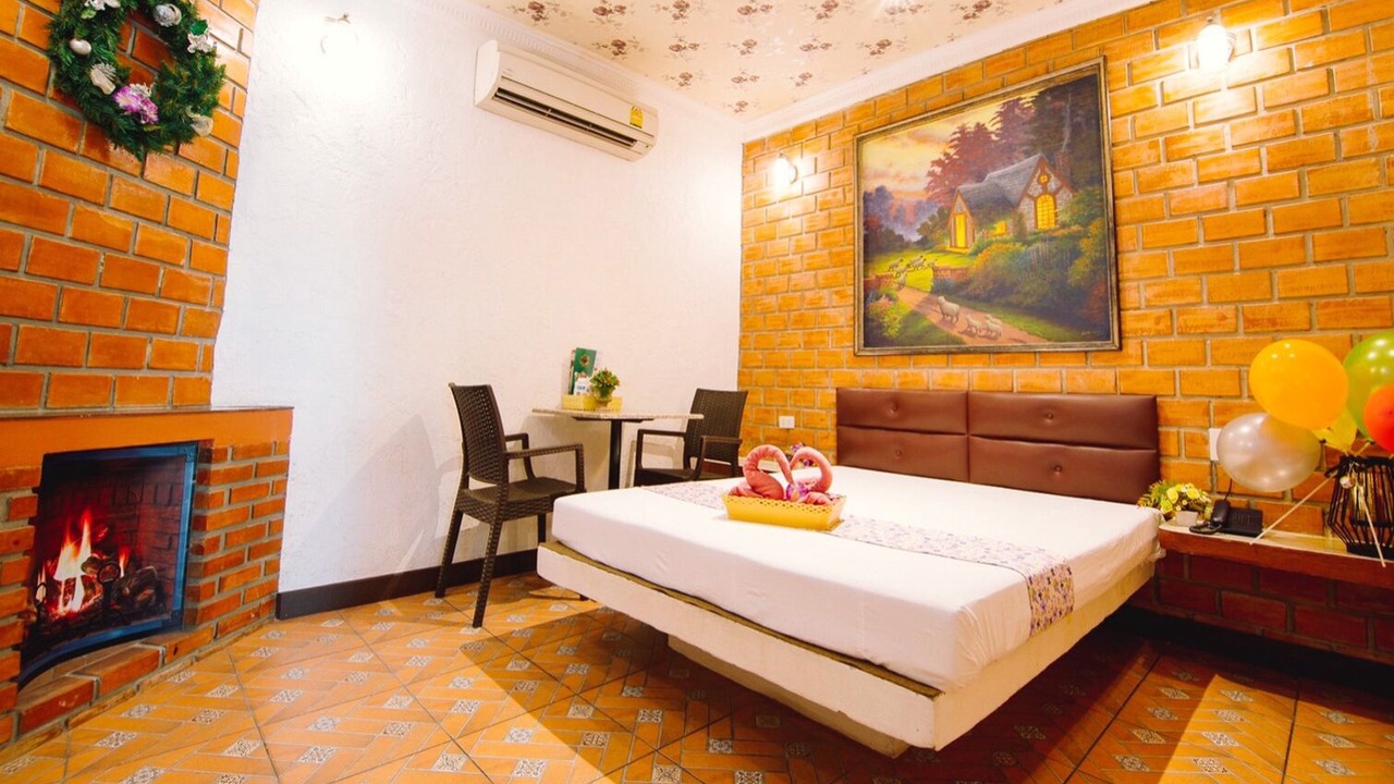 Photo of Bedroom in Bang Thorat