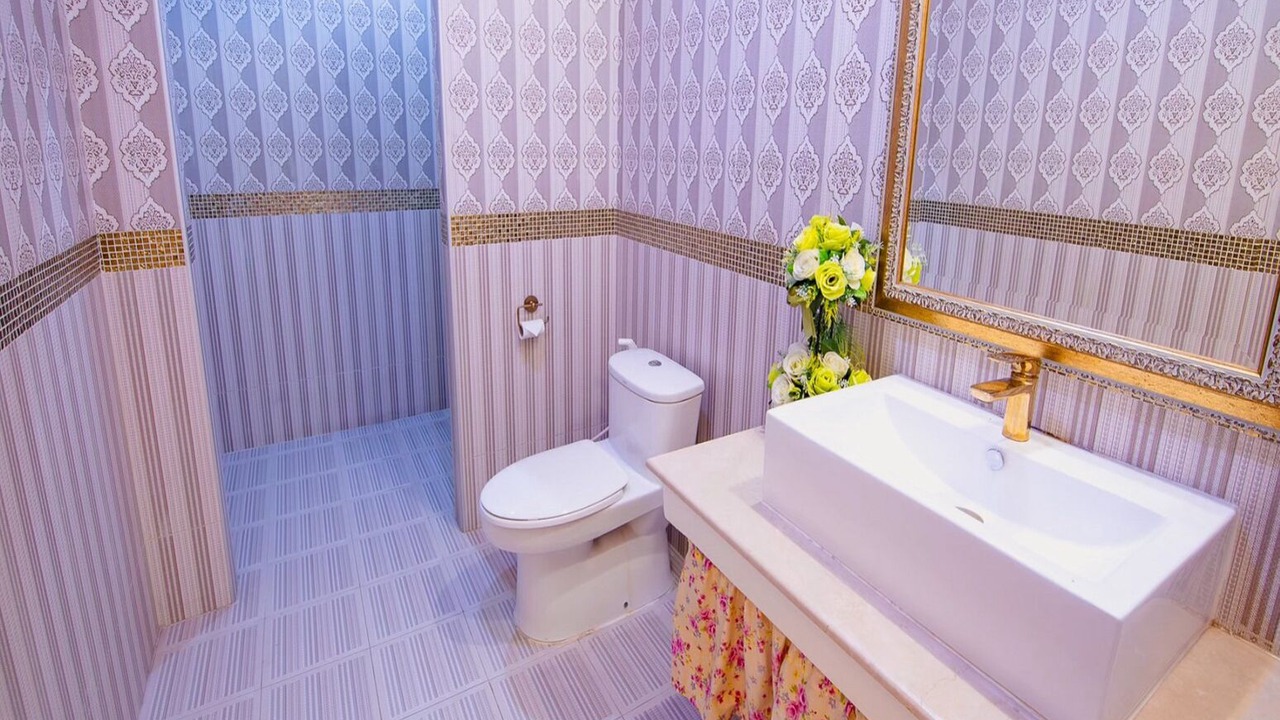 Photo of Bathroom in Bang Thorat