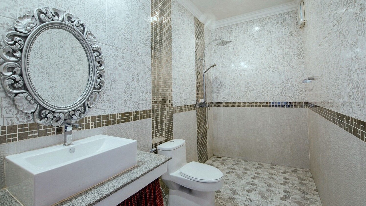 Photo of Bathroom in Bang Thorat