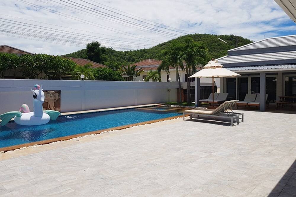 Photo of Outdoor in Nong Kae