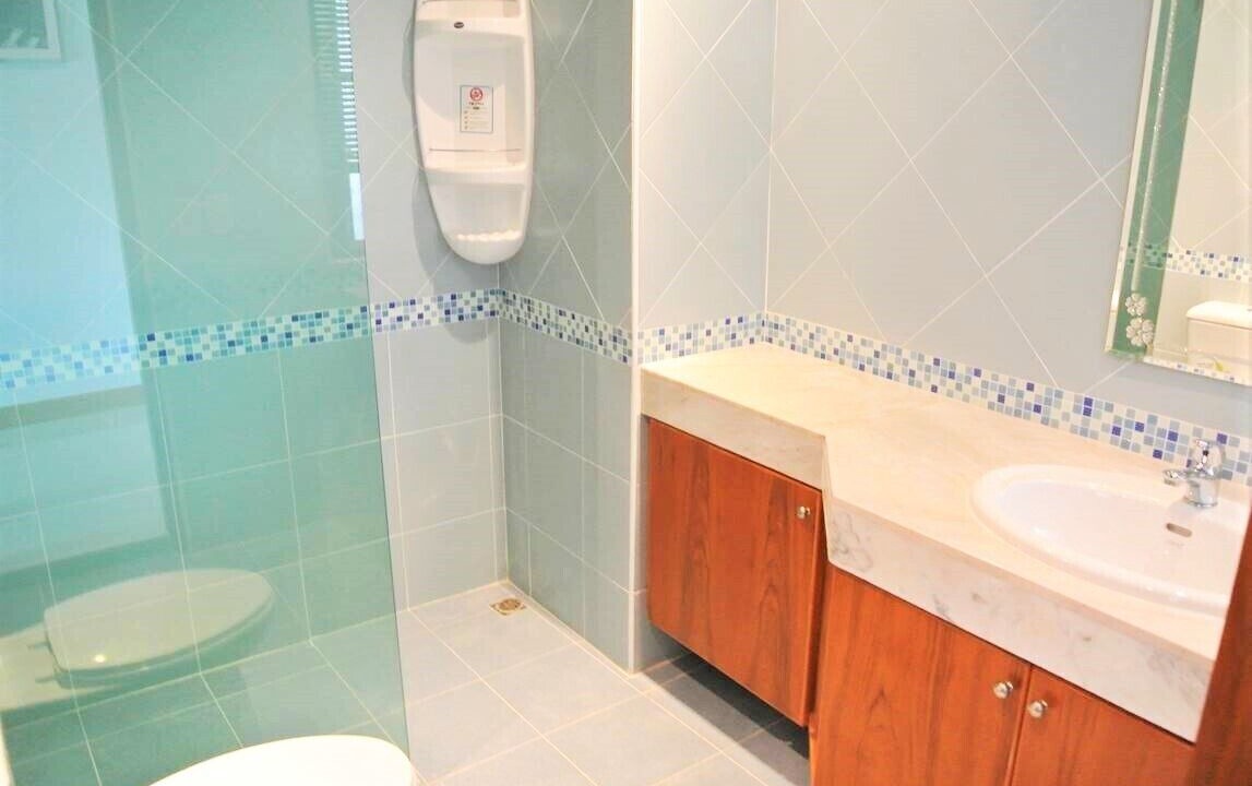 Photo of Bathroom in Na Kluea