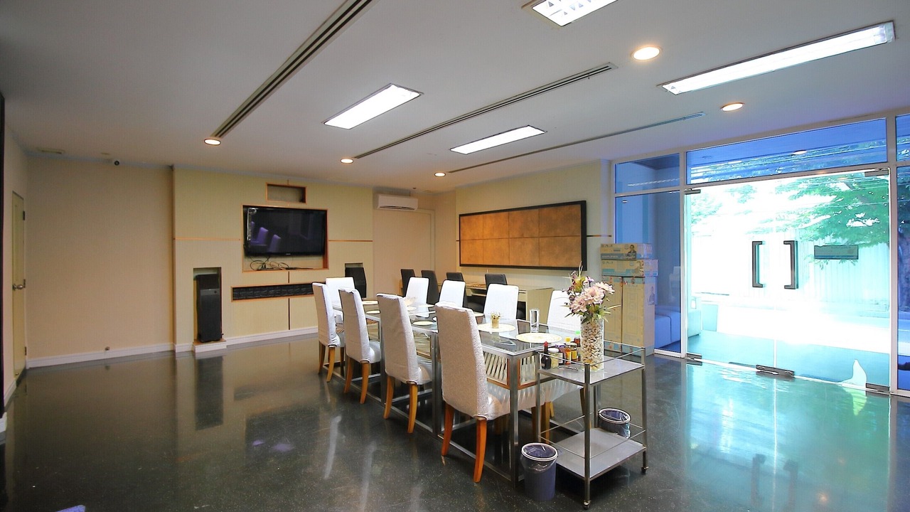 Photo of Others in Bang Phlat