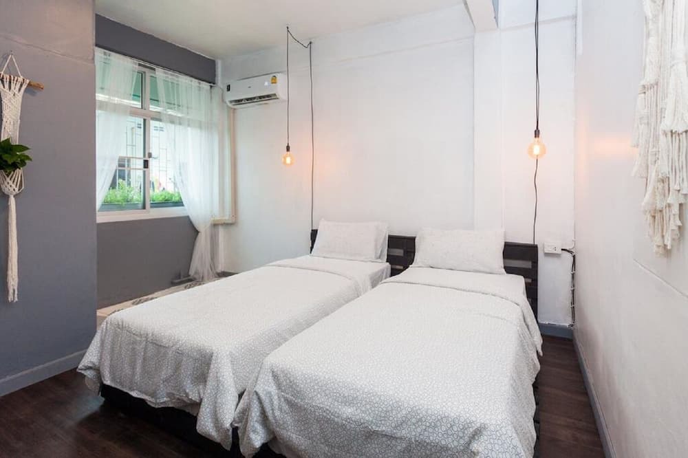 Photo of Bedroom in Wat Ratchabophit