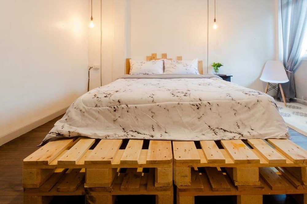 Photo of Bedroom in Wat Ratchabophit