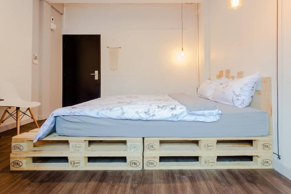 Photo of Bedroom in Wat Ratchabophit