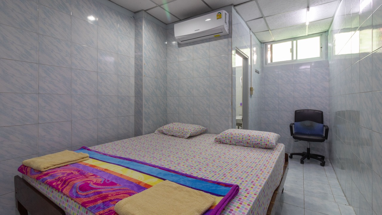 Photo of Bedroom in Wat Bowon Niwet
