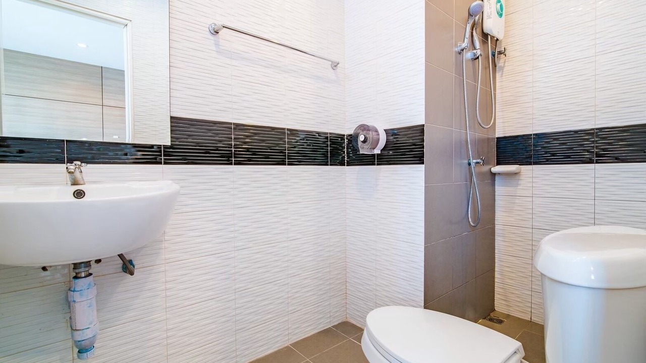 Photo of Bathroom in Trang
