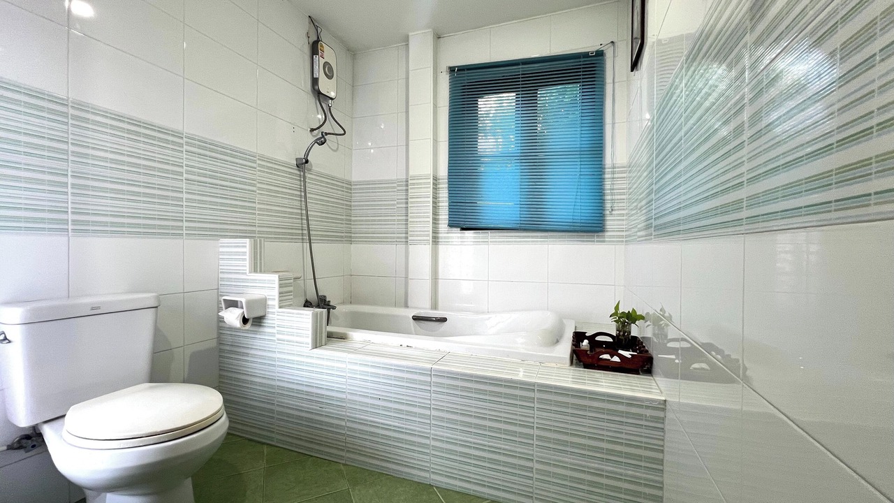 Photo of Bathroom in Nong Khon Kwang