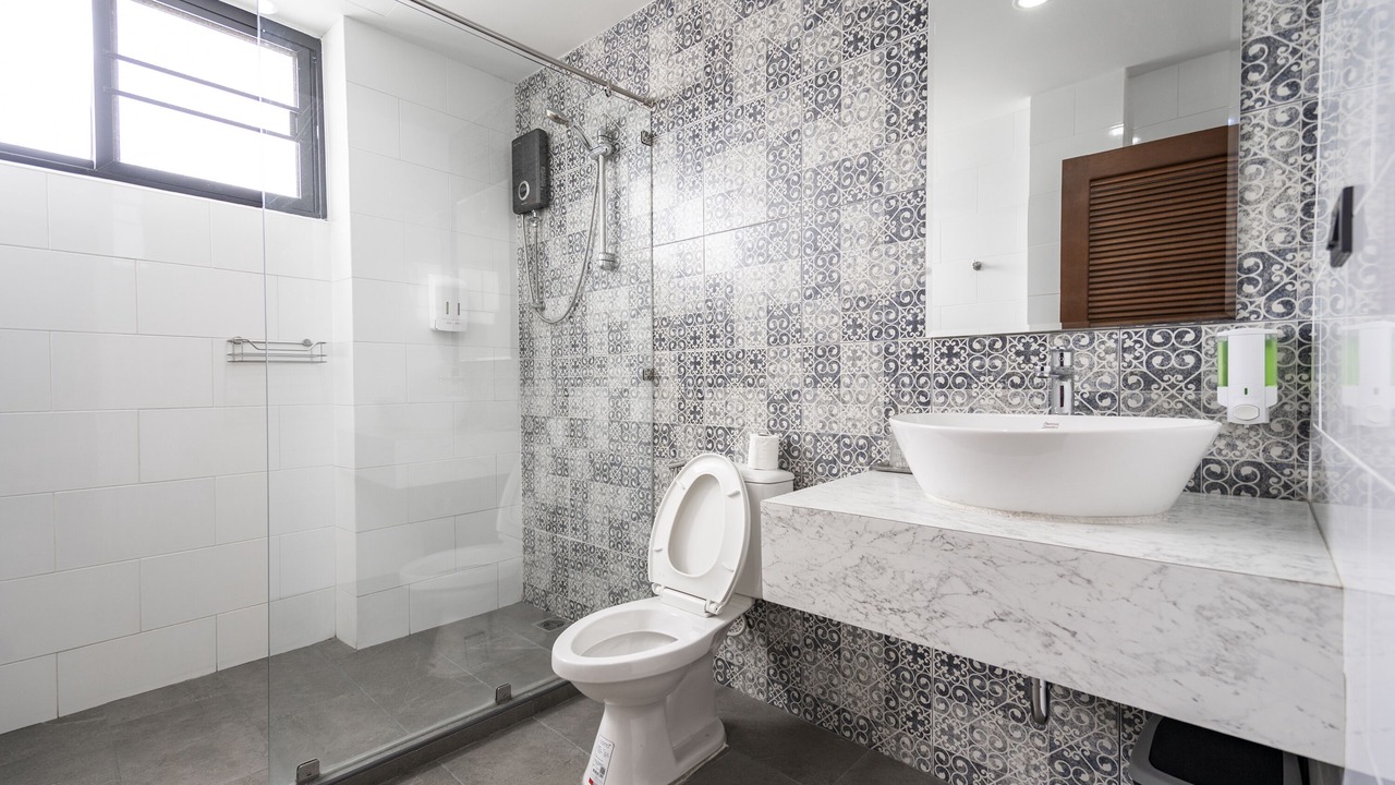 Photo of Bathroom in Samsen Nai