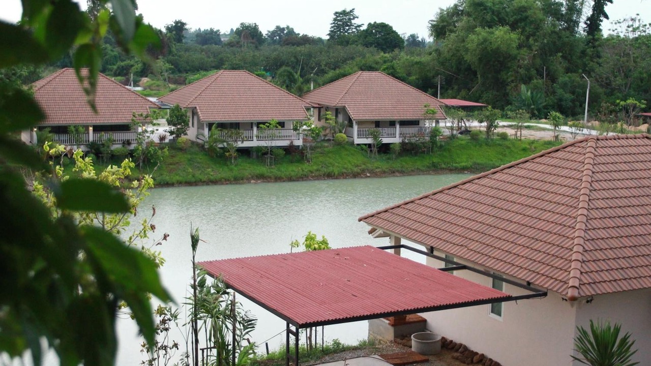 Photo of Outdoor in Si Maha Phot