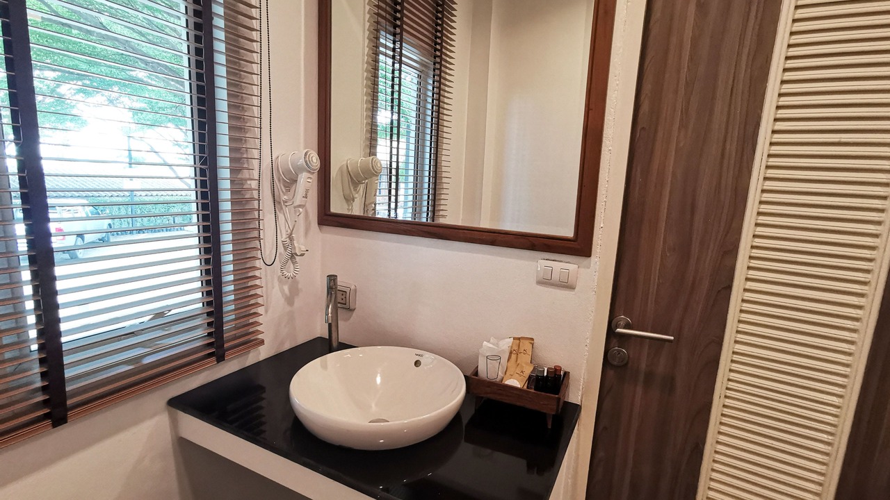 Photo of Bathroom in Hat Chao Samran