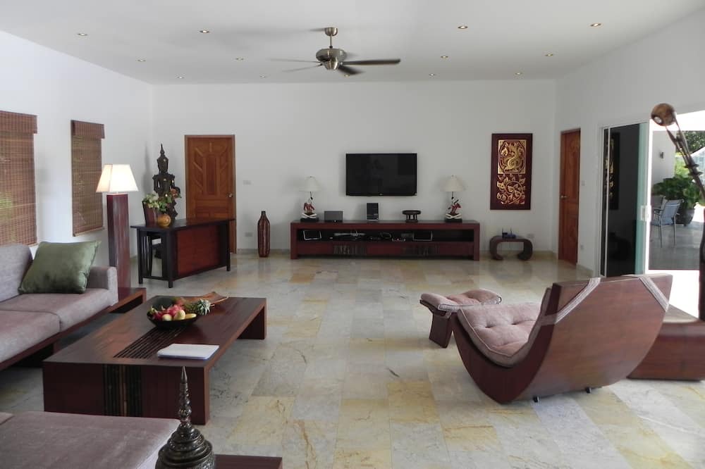 Photo of Livingroom in Mae Nam