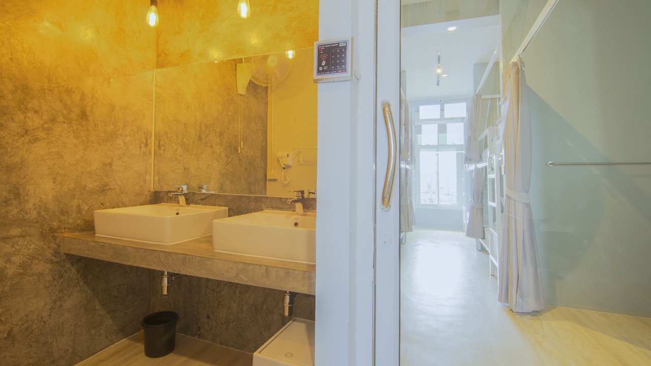 Photo of Bedroom in Siriraj