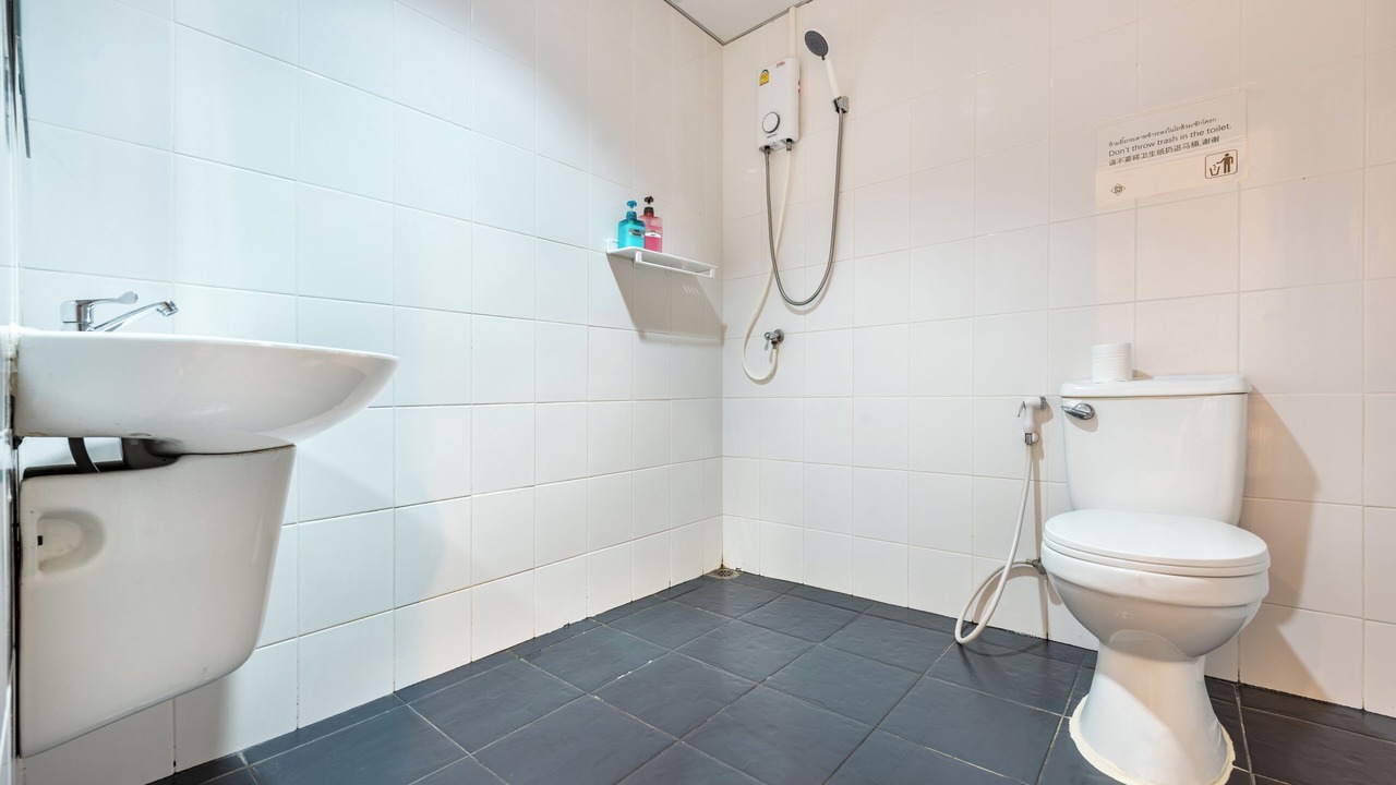 Photo of Bathroom in Don Muang